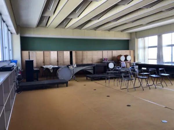 石出小学校の音楽室